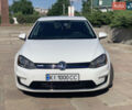 Белый Фольксваген e-Golf, объемом двигателя 0 л и пробегом 130 тыс. км за 10400 $, фото 59 на Automoto.ua