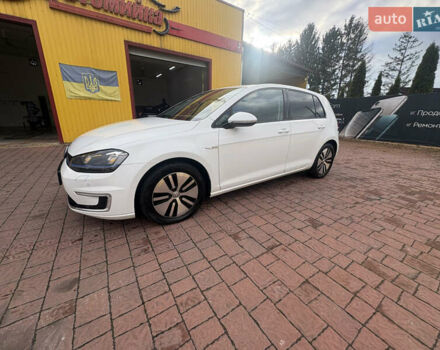 Белый Фольксваген e-Golf, объемом двигателя 0 л и пробегом 110 тыс. км за 8800 $, фото 34 на Automoto.ua