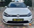 Белый Фольксваген e-Golf, объемом двигателя 24 л и пробегом 130 тыс. км за 11250 $, фото 1 на Automoto.ua