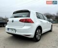 Белый Фольксваген e-Golf, объемом двигателя 0 л и пробегом 90 тыс. км за 10300 $, фото 7 на Automoto.ua