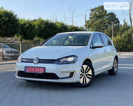 Белый Фольксваген e-Golf, объемом двигателя 0 л и пробегом 125 тыс. км за 13500 $, фото 21 на Automoto.ua