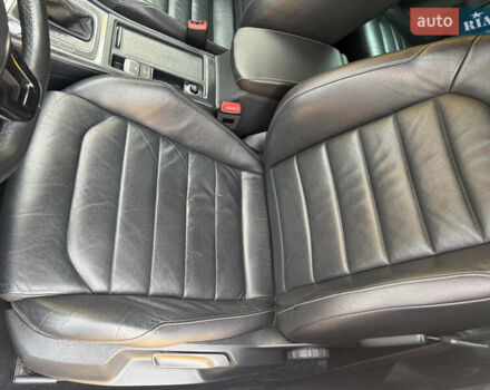 Белый Фольксваген e-Golf, объемом двигателя 0 л и пробегом 110 тыс. км за 8800 $, фото 5 на Automoto.ua