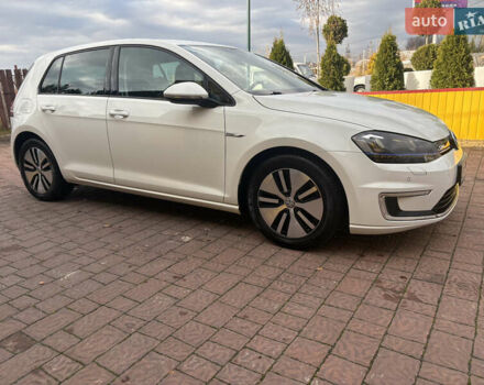 Белый Фольксваген e-Golf, объемом двигателя 0 л и пробегом 110 тыс. км за 8800 $, фото 17 на Automoto.ua