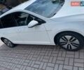 Белый Фольксваген e-Golf, объемом двигателя 0 л и пробегом 149 тыс. км за 8500 $, фото 1 на Automoto.ua