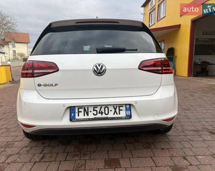 Белый Фольксваген e-Golf, объемом двигателя 0 л и пробегом 110 тыс. км за 8800 $, фото 20 на Automoto.ua