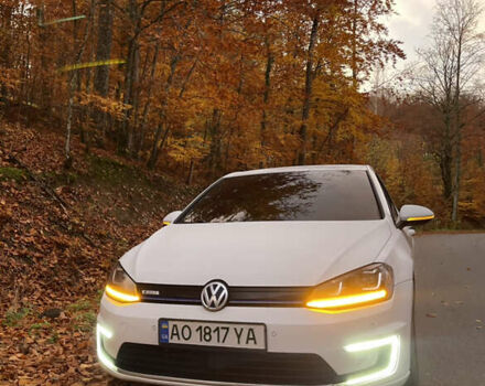 Белый Фольксваген e-Golf, объемом двигателя 0 л и пробегом 59 тыс. км за 9400 $, фото 10 на Automoto.ua