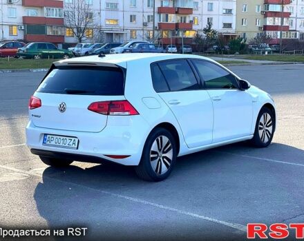 Белый Фольксваген e-Golf, объемом двигателя 0 л и пробегом 86 тыс. км за 13000 $, фото 4 на Automoto.ua