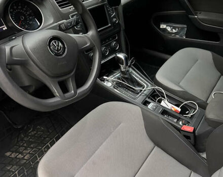 Белый Фольксваген e-Golf, объемом двигателя 0 л и пробегом 166 тыс. км за 7600 $, фото 17 на Automoto.ua