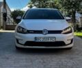 Белый Фольксваген e-Golf, объемом двигателя 0 л и пробегом 95 тыс. км за 8300 $, фото 3 на Automoto.ua