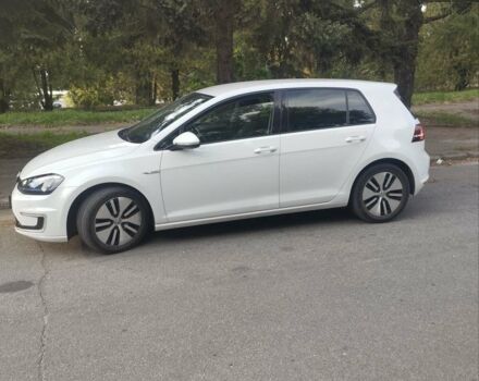 Белый Фольксваген e-Golf, объемом двигателя 0 л и пробегом 152 тыс. км за 9000 $, фото 7 на Automoto.ua