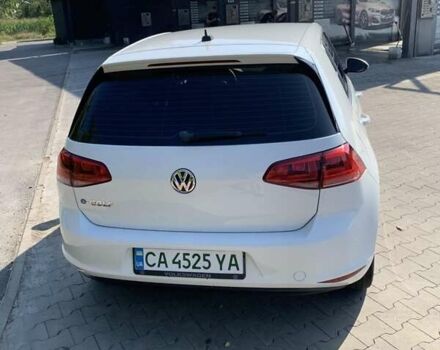 Белый Фольксваген e-Golf, объемом двигателя 0 л и пробегом 82 тыс. км за 10300 $, фото 2 на Automoto.ua