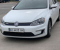 Белый Фольксваген e-Golf, объемом двигателя 0 л и пробегом 130 тыс. км за 10400 $, фото 72 на Automoto.ua