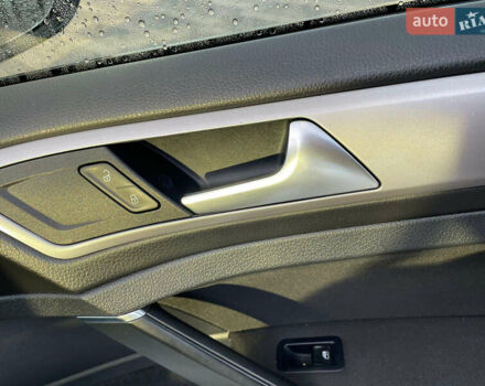 Белый Фольксваген e-Golf, объемом двигателя 0 л и пробегом 102 тыс. км за 7100 $, фото 21 на Automoto.ua