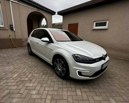 Белый Фольксваген e-Golf, объемом двигателя 0 л и пробегом 59 тыс. км за 13200 $, фото 23 на Automoto.ua