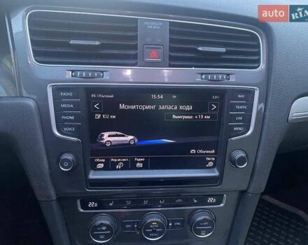 Белый Фольксваген e-Golf, объемом двигателя 0 л и пробегом 127 тыс. км за 9800 $, фото 10 на Automoto.ua