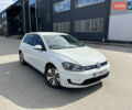 Белый Фольксваген e-Golf, объемом двигателя 0 л и пробегом 130 тыс. км за 10400 $, фото 6 на Automoto.ua