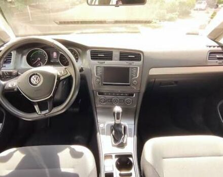 Белый Фольксваген e-Golf, объемом двигателя 0 л и пробегом 91 тыс. км за 8500 $, фото 8 на Automoto.ua