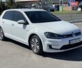 Белый Фольксваген e-Golf, объемом двигателя 0 л и пробегом 119 тыс. км за 8600 $, фото 1 на Automoto.ua