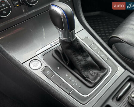 Белый Фольксваген e-Golf, объемом двигателя 0 л и пробегом 149 тыс. км за 8800 $, фото 29 на Automoto.ua