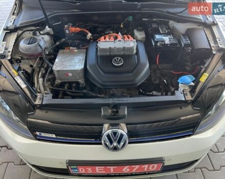 Білий Фольксваген e-Golf, об'ємом двигуна 0 л та пробігом 110 тис. км за 9800 $, фото 40 на Automoto.ua