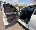 Білий Фольксваген e-Golf, об'ємом двигуна 0 л та пробігом 143 тис. км за 9800 $, фото 36 на Automoto.ua