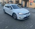 Белый Фольксваген e-Golf, объемом двигателя 0 л и пробегом 127 тыс. км за 9800 $, фото 2 на Automoto.ua