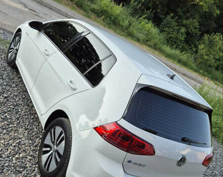 Белый Фольксваген e-Golf, объемом двигателя 0 л и пробегом 750 тыс. км за 8900 $, фото 11 на Automoto.ua
