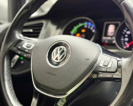 Білий Фольксваген e-Golf, об'ємом двигуна 0 л та пробігом 145 тис. км за 9300 $, фото 16 на Automoto.ua