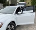 Белый Фольксваген e-Golf, объемом двигателя 0 л и пробегом 100 тыс. км за 12000 $, фото 3 на Automoto.ua