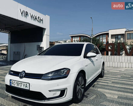 Белый Фольксваген e-Golf, объемом двигателя 0 л и пробегом 59 тыс. км за 9400 $, фото 2 на Automoto.ua
