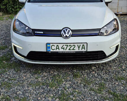 Белый Фольксваген e-Golf, объемом двигателя 0 л и пробегом 750 тыс. км за 8900 $, фото 2 на Automoto.ua