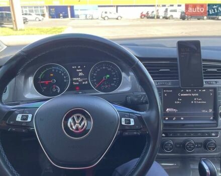 Белый Фольксваген e-Golf, объемом двигателя 0 л и пробегом 119 тыс. км за 8600 $, фото 14 на Automoto.ua