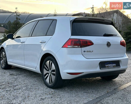 Белый Фольксваген e-Golf, объемом двигателя 0 л и пробегом 92 тыс. км за 7999 $, фото 7 на Automoto.ua