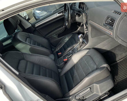 Белый Фольксваген e-Golf, объемом двигателя 0 л и пробегом 132 тыс. км за 9500 $, фото 80 на Automoto.ua