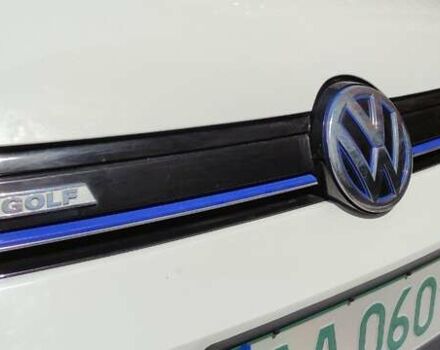 Белый Фольксваген e-Golf, объемом двигателя 0 л и пробегом 91 тыс. км за 8500 $, фото 13 на Automoto.ua
