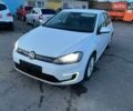Белый Фольксваген e-Golf, объемом двигателя 0 л и пробегом 120 тыс. км за 7999 $, фото 12 на Automoto.ua