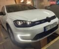 Белый Фольксваген e-Golf, объемом двигателя 0 л и пробегом 115 тыс. км за 8999 $, фото 7 на Automoto.ua