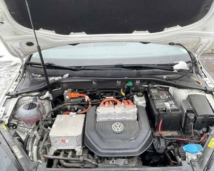 Білий Фольксваген e-Golf, об'ємом двигуна 0 л та пробігом 91 тис. км за 8500 $, фото 16 на Automoto.ua