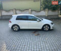 Белый Фольксваген e-Golf, объемом двигателя 0 л и пробегом 102 тыс. км за 12000 $, фото 3 на Automoto.ua