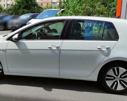Белый Фольксваген e-Golf, объемом двигателя 0 л и пробегом 91 тыс. км за 8500 $, фото 17 на Automoto.ua