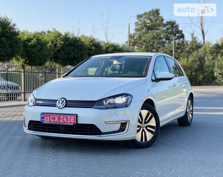 Белый Фольксваген e-Golf, объемом двигателя 0 л и пробегом 125 тыс. км за 13500 $, фото 20 на Automoto.ua