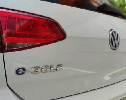 Белый Фольксваген e-Golf, объемом двигателя 0 л и пробегом 91 тыс. км за 8500 $, фото 2 на Automoto.ua