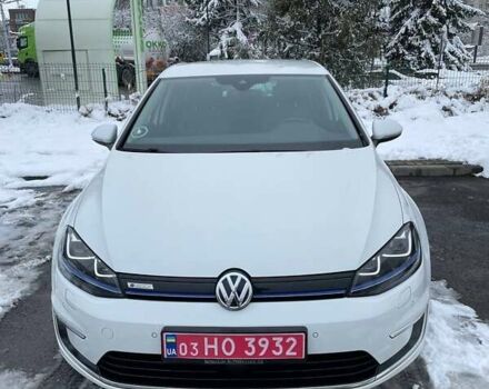 Белый Фольксваген e-Golf, объемом двигателя 0 л и пробегом 92 тыс. км за 8900 $, фото 1 на Automoto.ua