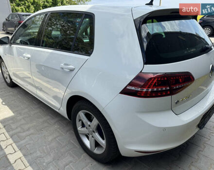 Белый Фольксваген e-Golf, объемом двигателя 0 л и пробегом 186 тыс. км за 9500 $, фото 4 на Automoto.ua