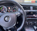 Белый Фольксваген e-Golf, объемом двигателя 0 л и пробегом 103 тыс. км за 11300 $, фото 11 на Automoto.ua