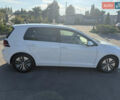 Белый Фольксваген e-Golf, объемом двигателя 0 л и пробегом 132 тыс. км за 10500 $, фото 1 на Automoto.ua