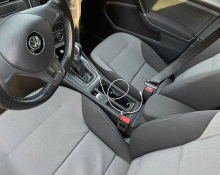 Белый Фольксваген e-Golf, объемом двигателя 0 л и пробегом 102 тыс. км за 7100 $, фото 15 на Automoto.ua