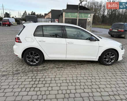 Білий Фольксваген e-Golf, об'ємом двигуна 0 л та пробігом 96 тис. км за 8900 $, фото 8 на Automoto.ua
