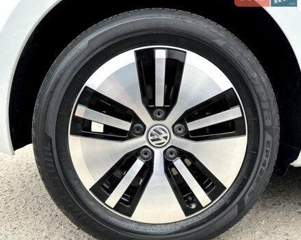 Білий Фольксваген e-Golf, об'ємом двигуна 0 л та пробігом 90 тис. км за 10300 $, фото 14 на Automoto.ua