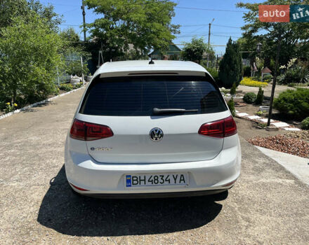 Белый Фольксваген e-Golf, объемом двигателя 0 л и пробегом 126 тыс. км за 9500 $, фото 4 на Automoto.ua